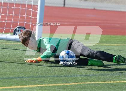 Thumbnail 3 in Rancho Bernardo vs. Santana (Grossmont Holiday Tournament) photogallery.