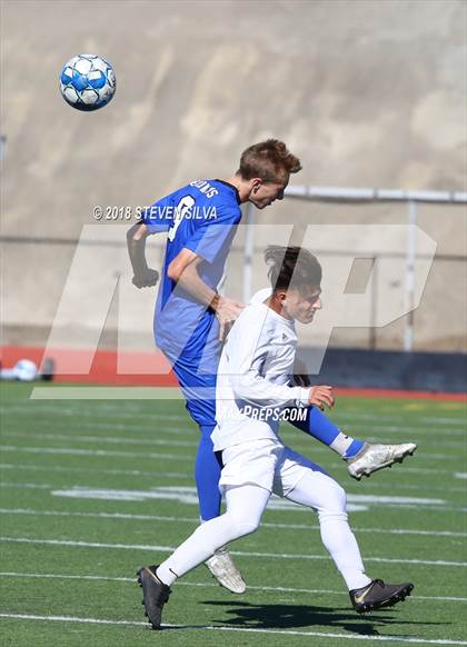 Thumbnail 1 in Rancho Bernardo vs. Santana (Grossmont Holiday Tournament) photogallery.