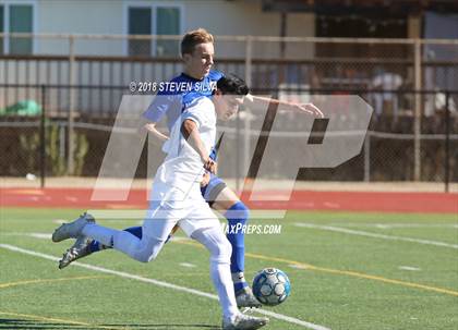 Thumbnail 3 in Rancho Bernardo vs. Santana (Grossmont Holiday Tournament) photogallery.