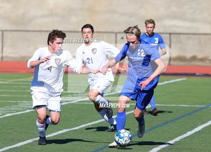Thumbnail 1 in Rancho Bernardo vs. Santana (Grossmont Holiday Tournament) photogallery.