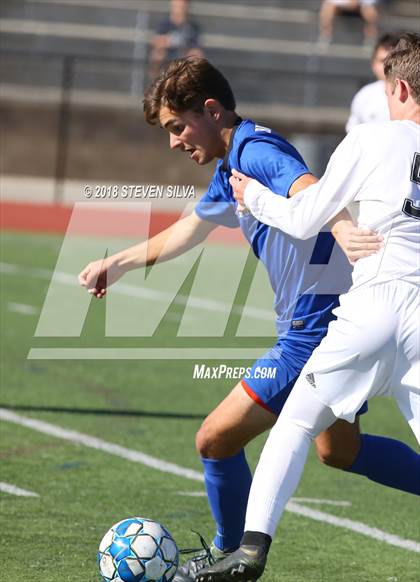 Thumbnail 1 in Rancho Bernardo vs. Santana (Grossmont Holiday Tournament) photogallery.