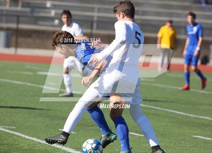 Thumbnail 3 in Rancho Bernardo vs. Santana (Grossmont Holiday Tournament) photogallery.