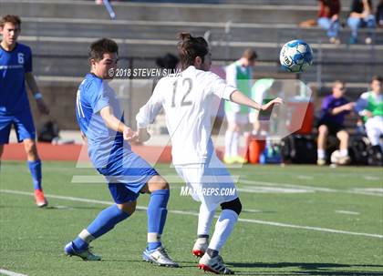 Thumbnail 3 in Rancho Bernardo vs. Santana (Grossmont Holiday Tournament) photogallery.