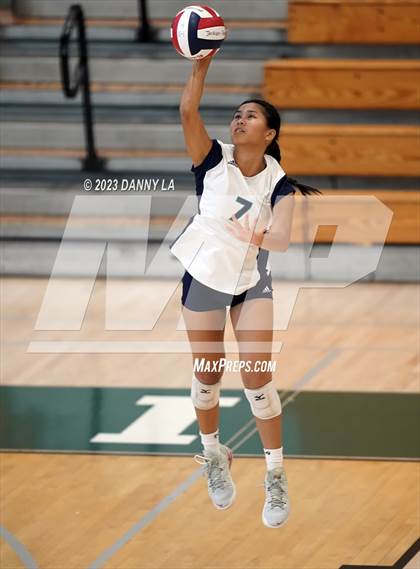 Thumbnail 3 in Bishop McNamara vs Flint Hill (Tiger Paws Invitational) photogallery.