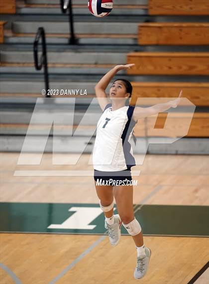Thumbnail 2 in Bishop McNamara vs Flint Hill (Tiger Paws Invitational) photogallery.