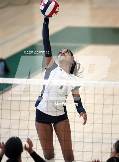 Thumbnail 2 in Bishop McNamara vs Flint Hill (Tiger Paws Invitational) photogallery.