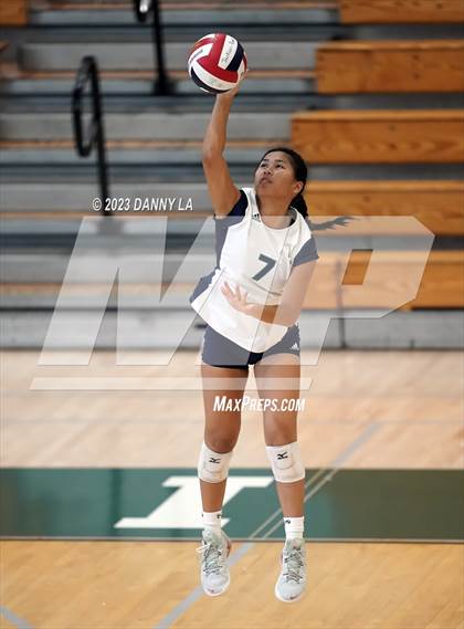 Thumbnail 3 in Bishop McNamara vs Flint Hill (Tiger Paws Invitational) photogallery.
