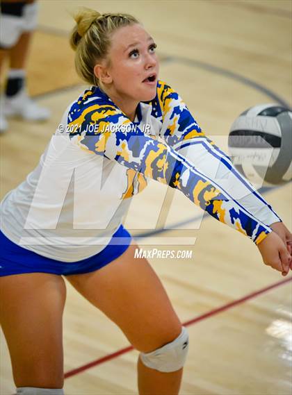 Thumbnail 3 in Marana vs. Cienega photogallery.