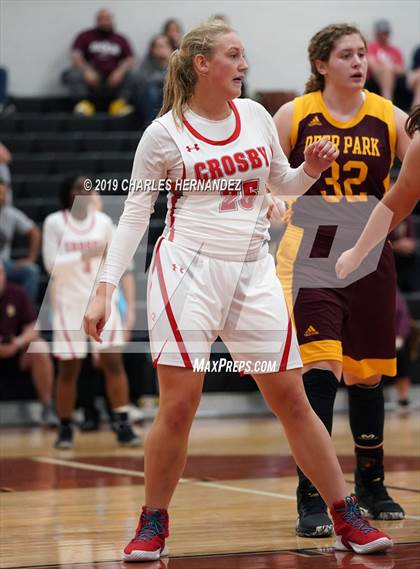 Thumbnail 3 in Crosby vs. Deer Park (McDonald's Texas Invitational) photogallery.