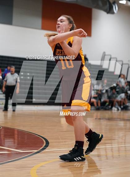 Thumbnail 1 in Crosby vs. Deer Park (McDonald's Texas Invitational) photogallery.