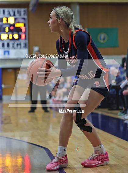 Thumbnail 2 in Seattle Prep vs. Eastside Catholic photogallery.