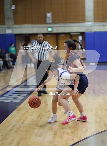 Thumbnail 2 in Seattle Prep vs. Eastside Catholic photogallery.