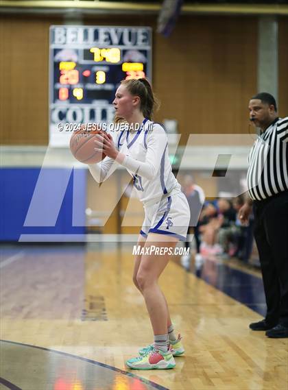 Thumbnail 1 in Seattle Prep vs. Eastside Catholic photogallery.
