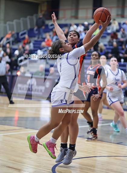 Thumbnail 1 in Seattle Prep vs. Eastside Catholic photogallery.