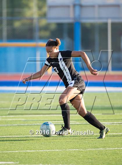 Thumbnail 2 in Franklin vs. Rocklin (CIF SJS D1 Semifinal) photogallery.