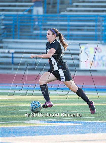 Thumbnail 3 in Franklin vs. Rocklin (CIF SJS D1 Semifinal) photogallery.