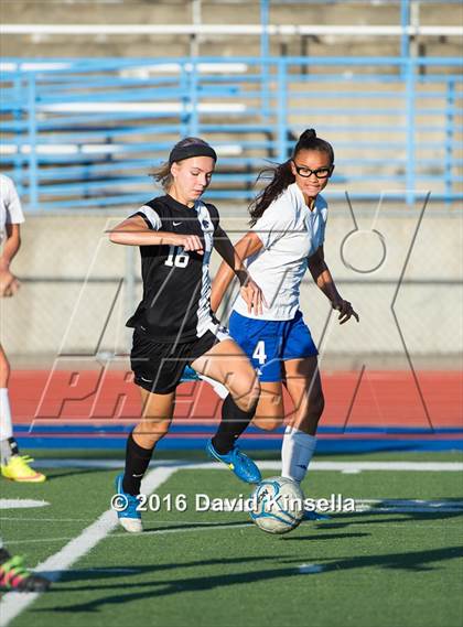 Thumbnail 2 in Franklin vs. Rocklin (CIF SJS D1 Semifinal) photogallery.