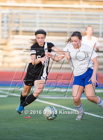 Thumbnail 2 in Franklin vs. Rocklin (CIF SJS D1 Semifinal) photogallery.