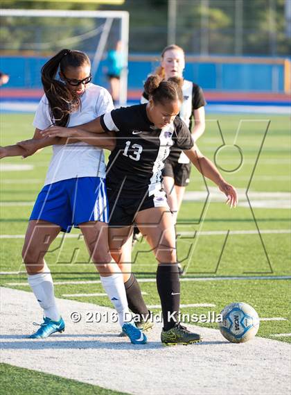 Thumbnail 2 in Franklin vs. Rocklin (CIF SJS D1 Semifinal) photogallery.