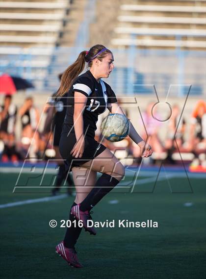 Thumbnail 3 in Franklin vs. Rocklin (CIF SJS D1 Semifinal) photogallery.