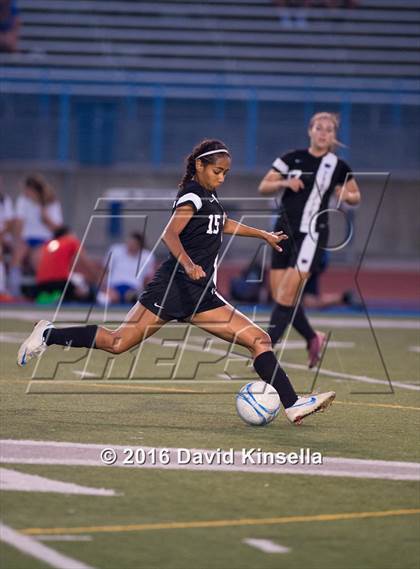 Thumbnail 3 in Franklin vs. Rocklin (CIF SJS D1 Semifinal) photogallery.