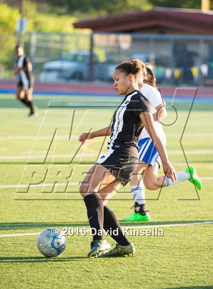 Thumbnail 3 in Franklin vs. Rocklin (CIF SJS D1 Semifinal) photogallery.