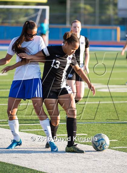 Thumbnail 3 in Franklin vs. Rocklin (CIF SJS D1 Semifinal) photogallery.