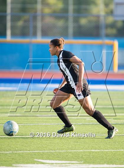 Thumbnail 3 in Franklin vs. Rocklin (CIF SJS D1 Semifinal) photogallery.