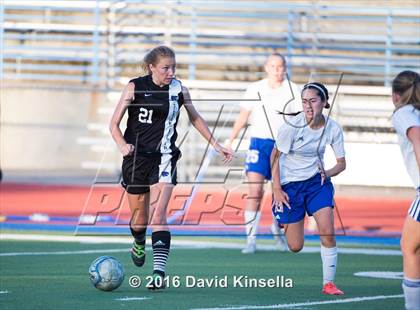Thumbnail 3 in Franklin vs. Rocklin (CIF SJS D1 Semifinal) photogallery.