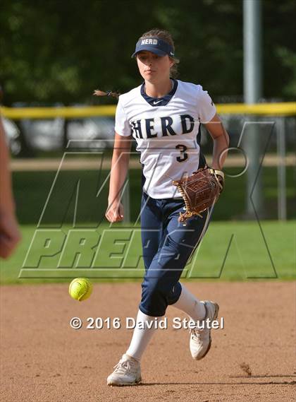 Thumbnail 3 in Elk Grove vs. River City (Victory Pre-Season T.O.C.) photogallery.