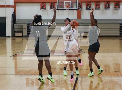 Thumbnail 1 in Poteet photogallery.