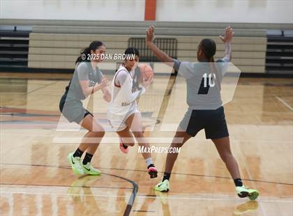 Thumbnail 1 in Poteet photogallery.