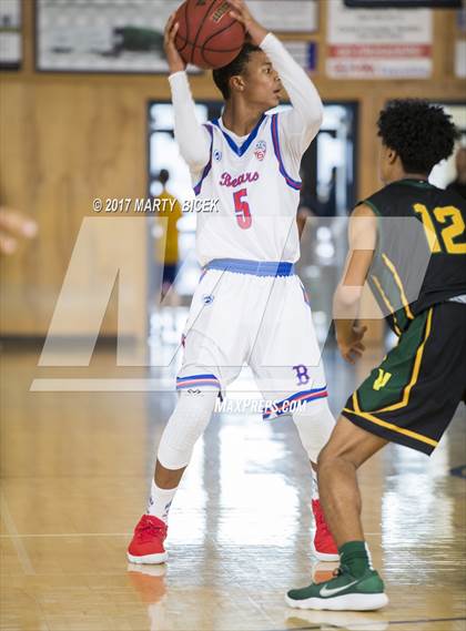 Thumbnail 2 in  Buchanan vs. Vanden (Holiday Hoops Classic) photogallery.