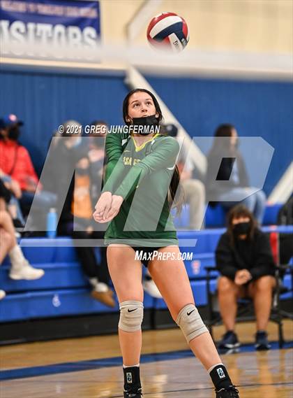 Thumbnail 1 in Albany vs Casa Grande (Tamalpais Tournament) photogallery.