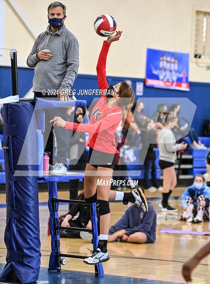 Thumbnail 1 in Albany vs Casa Grande (Tamalpais Tournament) photogallery.