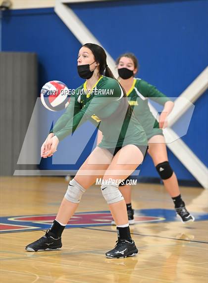 Thumbnail 2 in Albany vs Casa Grande (Tamalpais Tournament) photogallery.