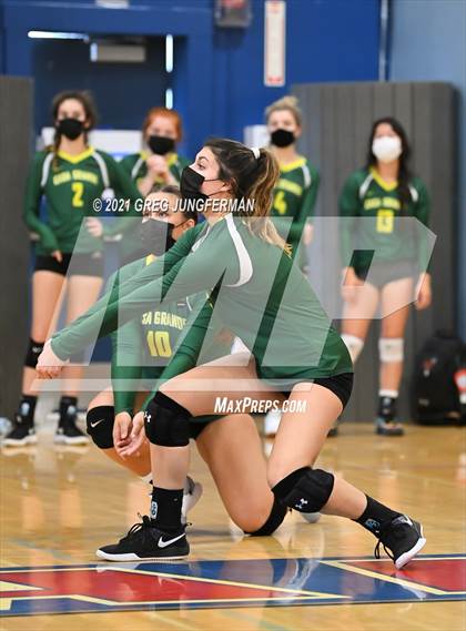Thumbnail 2 in Albany vs Casa Grande (Tamalpais Tournament) photogallery.