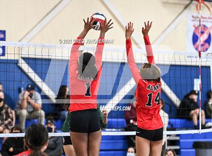 Thumbnail 3 in Albany vs Casa Grande (Tamalpais Tournament) photogallery.