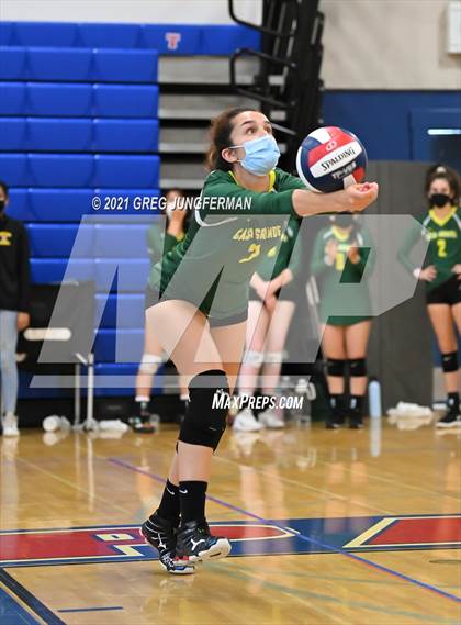 Thumbnail 1 in Albany vs Casa Grande (Tamalpais Tournament) photogallery.