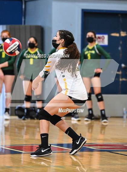 Thumbnail 3 in Albany vs Casa Grande (Tamalpais Tournament) photogallery.