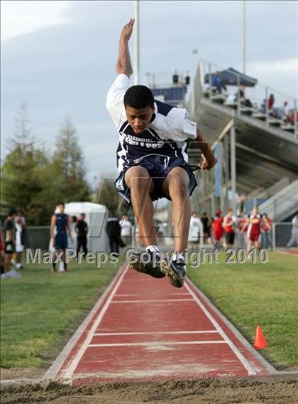 Thumbnail 2 in Kern Invitational - Long/Triple Jump photogallery.