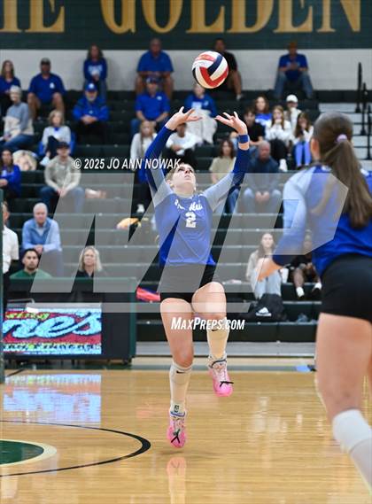 Thumbnail 2 in Barbers Hill vs. College Station (UIL 5A D1 Area Playoff) photogallery.