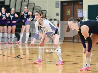 Thumbnail 1 in Barbers Hill vs. College Station (UIL 5A D1 Area Playoff) photogallery.