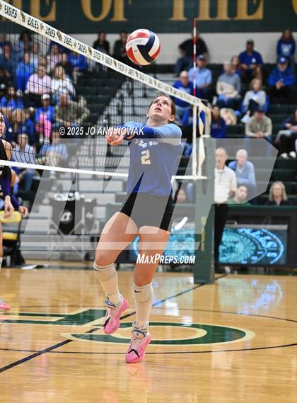 Thumbnail 1 in Barbers Hill vs. College Station (UIL 5A D1 Area Playoff) photogallery.