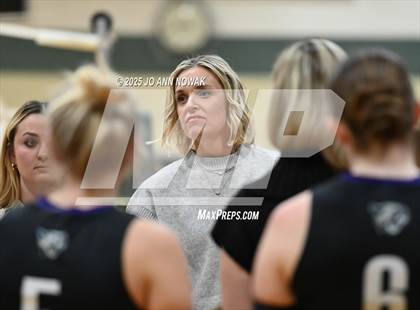 Thumbnail 1 in Barbers Hill vs. College Station (UIL 5A D1 Area Playoff) photogallery.