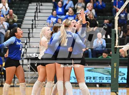 Thumbnail 2 in Barbers Hill vs. College Station (UIL 5A D1 Area Playoff) photogallery.