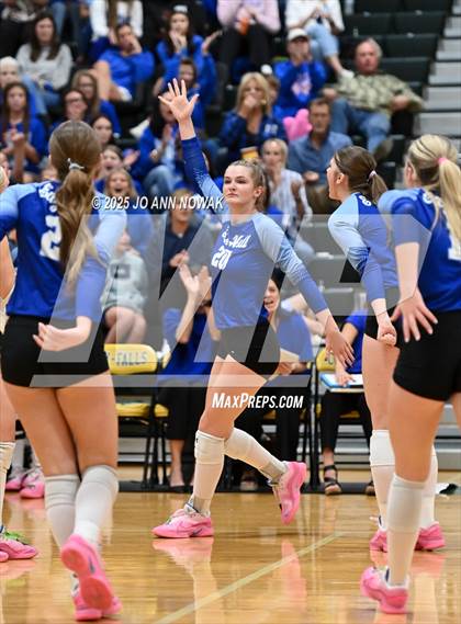 Thumbnail 3 in Barbers Hill vs. College Station (UIL 5A D1 Area Playoff) photogallery.