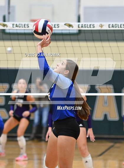 Thumbnail 1 in Barbers Hill vs. College Station (UIL 5A D1 Area Playoff) photogallery.