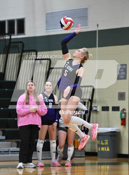 Thumbnail 2 in Barbers Hill vs. College Station (UIL 5A D1 Area Playoff) photogallery.