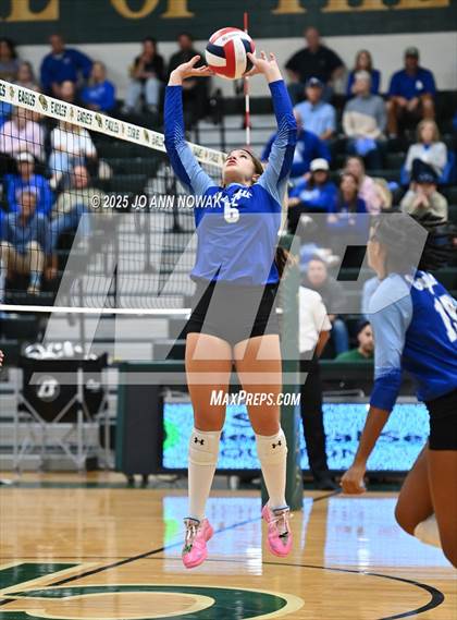 Thumbnail 3 in Barbers Hill vs. College Station (UIL 5A D1 Area Playoff) photogallery.